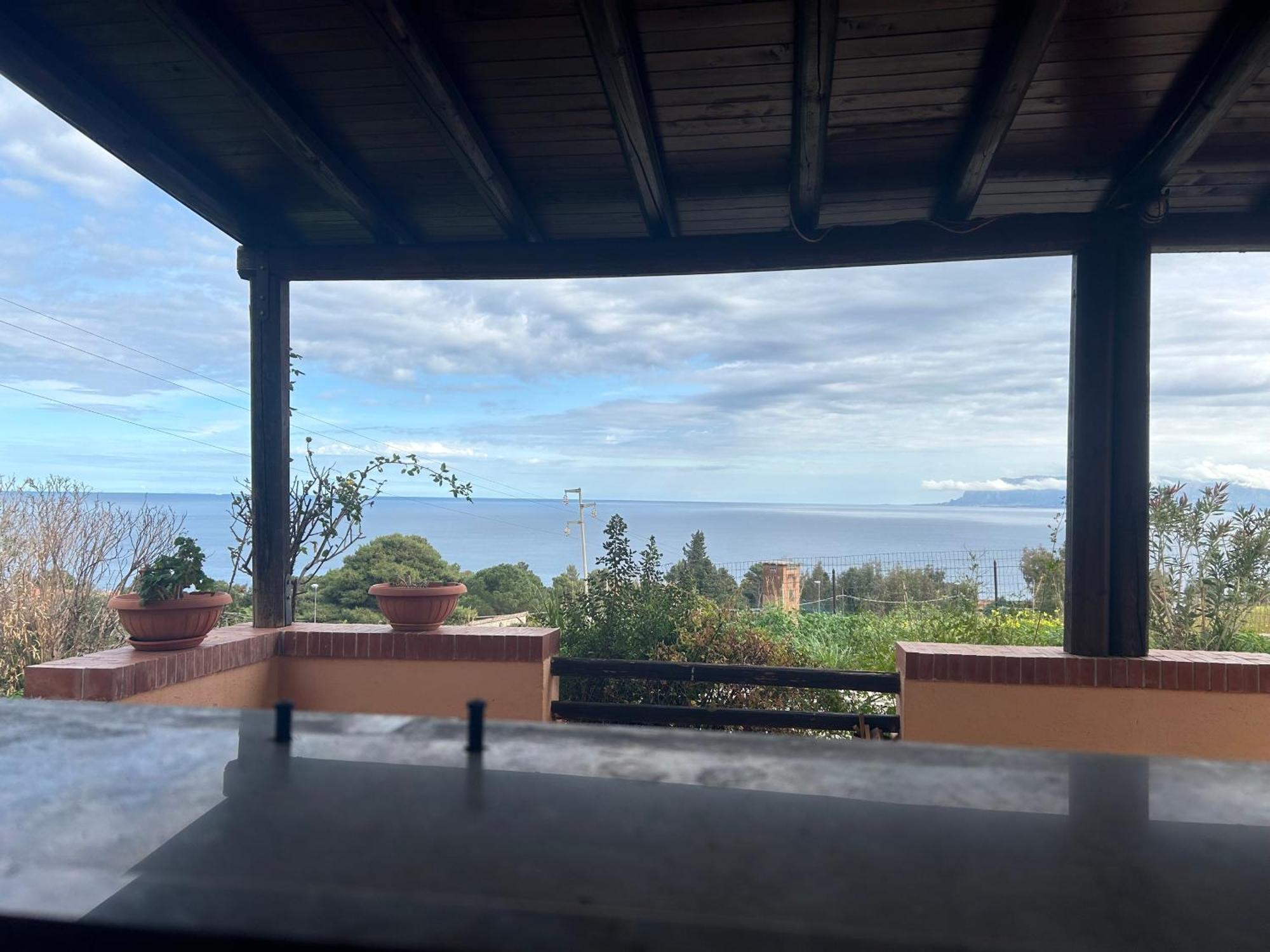 カステッランマーレ・デル・ゴルフォ La Terrazza Su Pispisaヴィラ エクステリア 写真